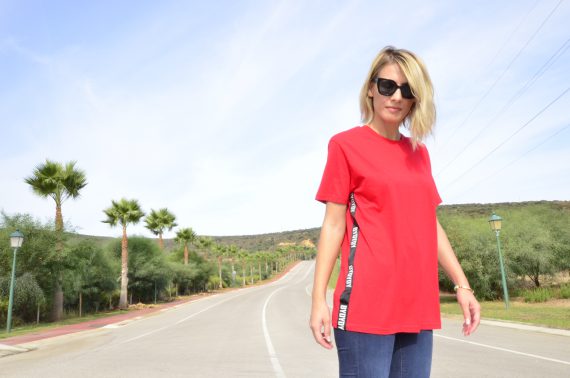 Red Roses Organic T-shirt