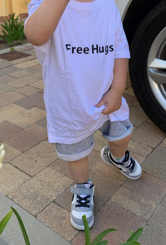 "Free Hugs" Organic T-shirt Toddler